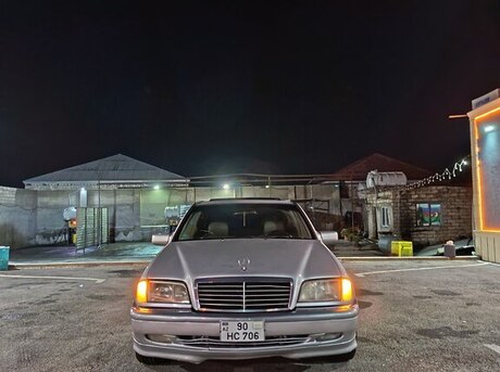 Mercedes C 230