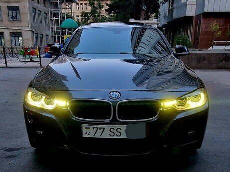 BMW 330