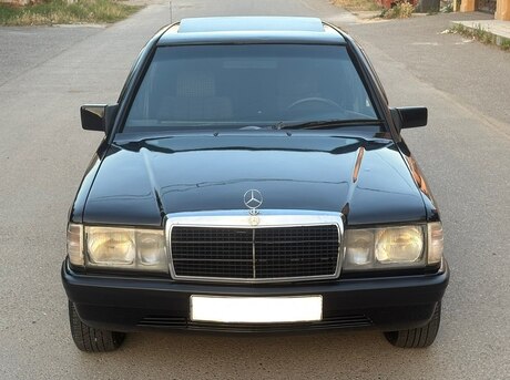 Mercedes 190