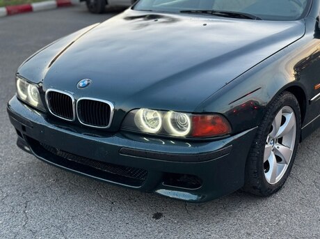 BMW 523