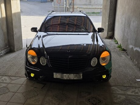 Mercedes E 320