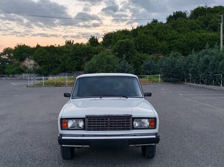LADA (VAZ) 2107