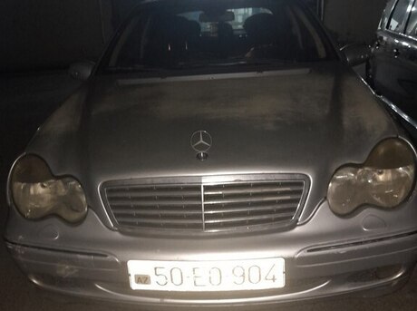 Mercedes C 200