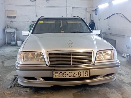 Mercedes C 220