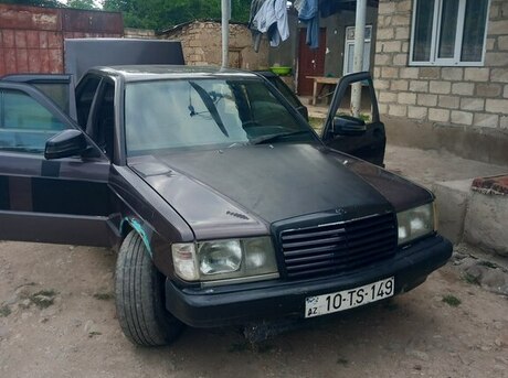 Mercedes 190