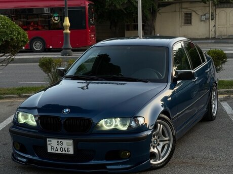 BMW 320