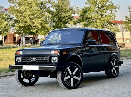 LADA (VAZ) Niva