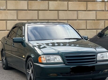 Mercedes C 180