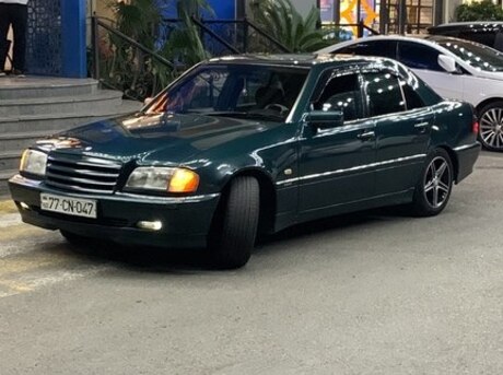 Mercedes C 180