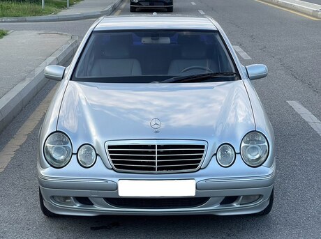 Mercedes E 270