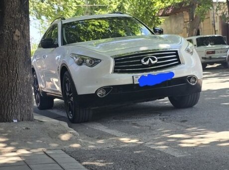 Infiniti FX35