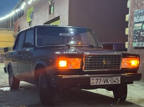 LADA (VAZ) 2107