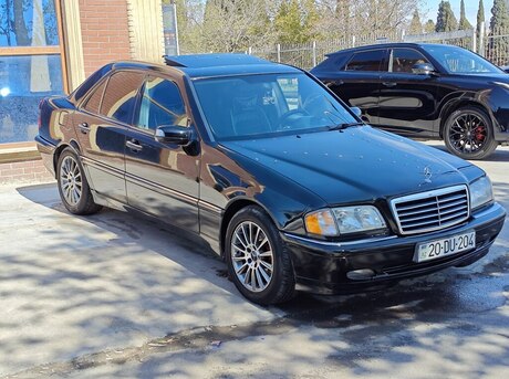 Mercedes C 230