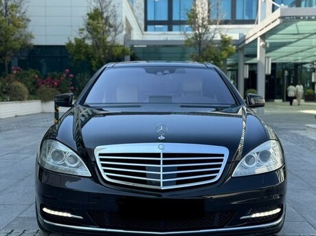 Mercedes S 500