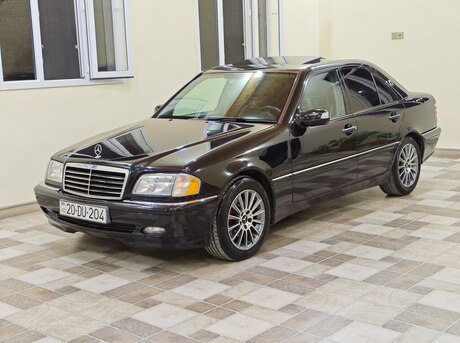Mercedes C 230