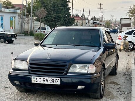 Mercedes C 220