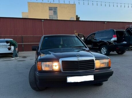 Mercedes 190