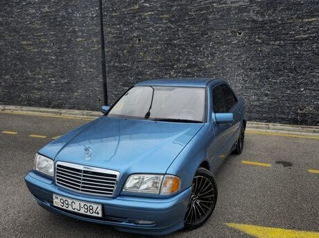 Mercedes C 180