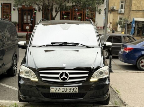 Mercedes Viano
