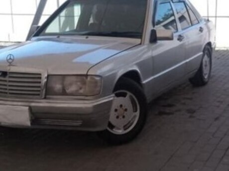 Mercedes 190