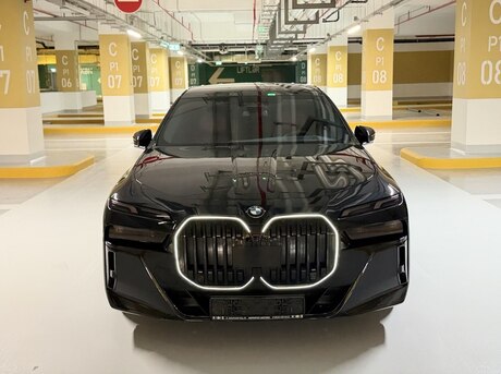 BMW 740
