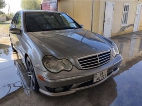 Mercedes C 230