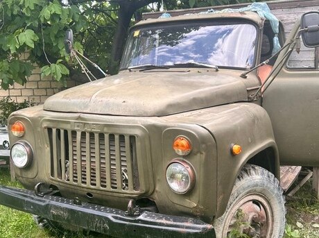 GAZ 53