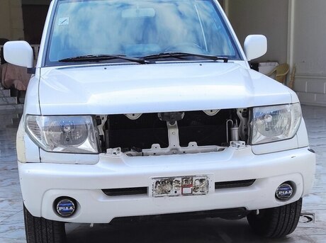 Mitsubishi Pajero io
