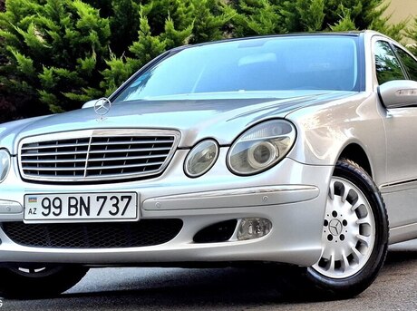 Mercedes E 240