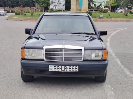 Mercedes 190