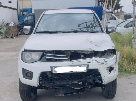 Mitsubishi L200