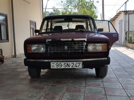 LADA (VAZ) 2107
