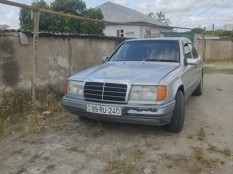 Mercedes 200