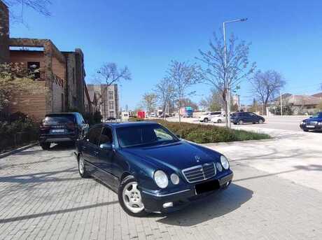 Mercedes E 270