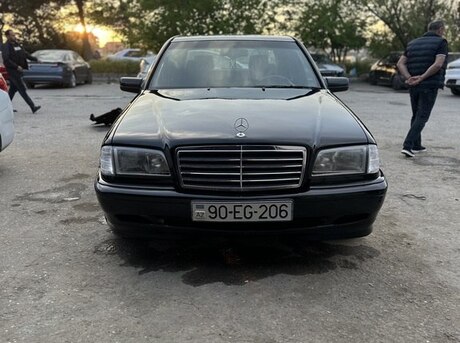Mercedes C 220