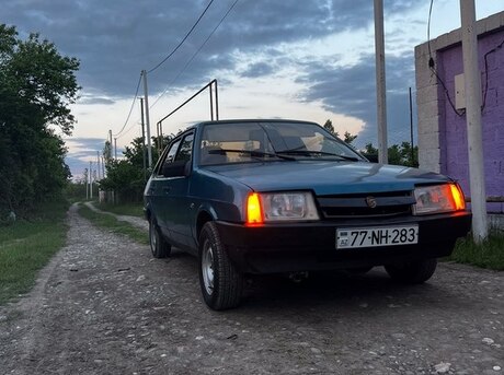 LADA (VAZ) 21099