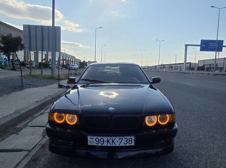 BMW 735