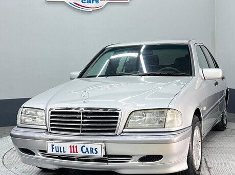 Mercedes C 200
