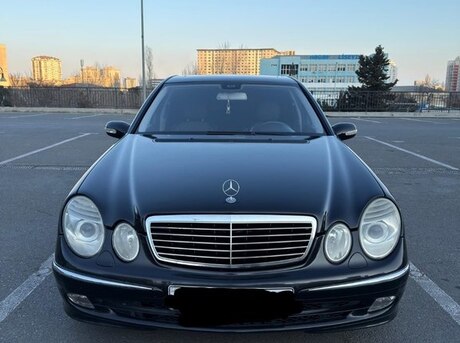Mercedes E 240