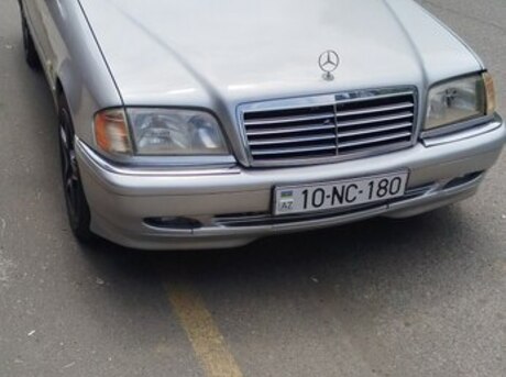 Mercedes C 180