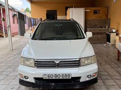 Mitsubishi Chariot