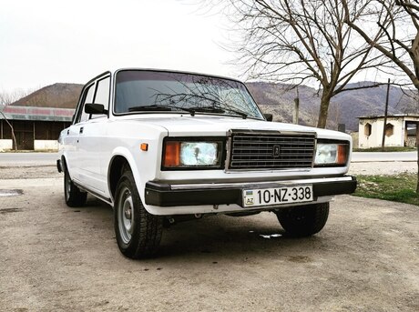 LADA (VAZ) 2107