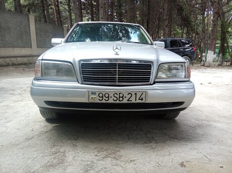 Mercedes C 220