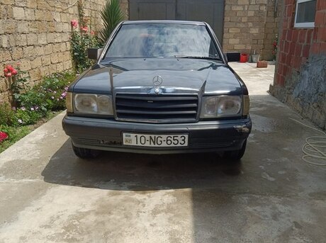 Mercedes 190