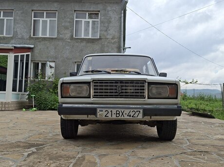 LADA (VAZ) 2107