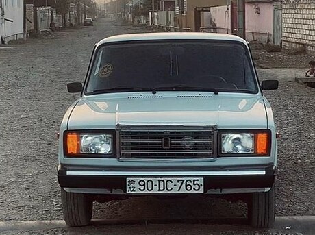 LADA (VAZ) 2107