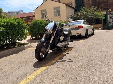 Suzuki Intruder M1800R