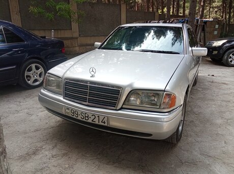 Mercedes C 220