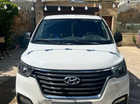 Hyundai H-1