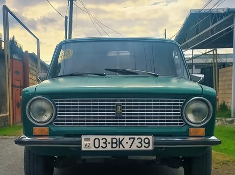 LADA (VAZ) 21011